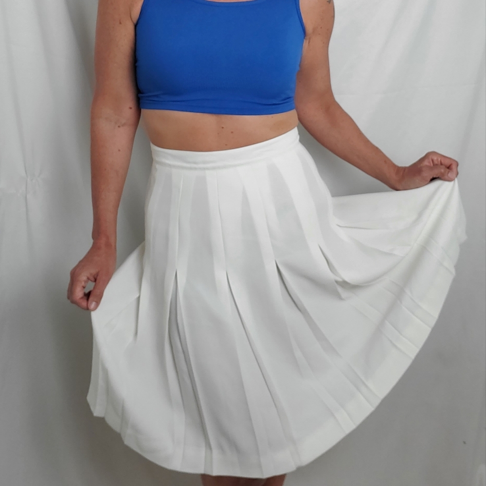 Vintage 1990s Liz Claiborne white box pleat 90s skirt